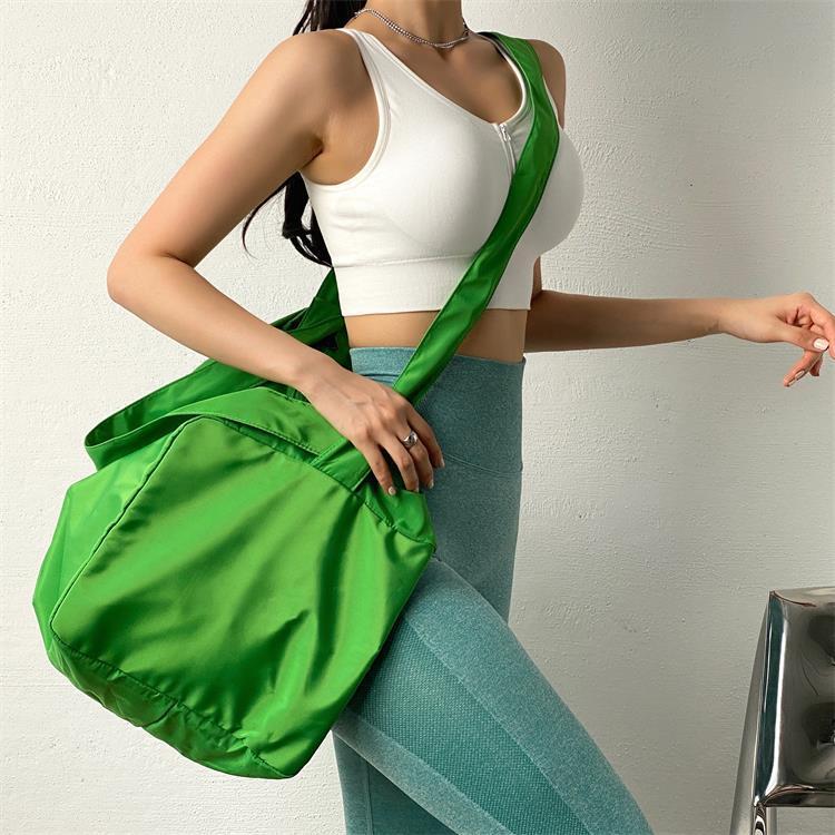 Casual Fitness Large Capacity Portable Gym Bag